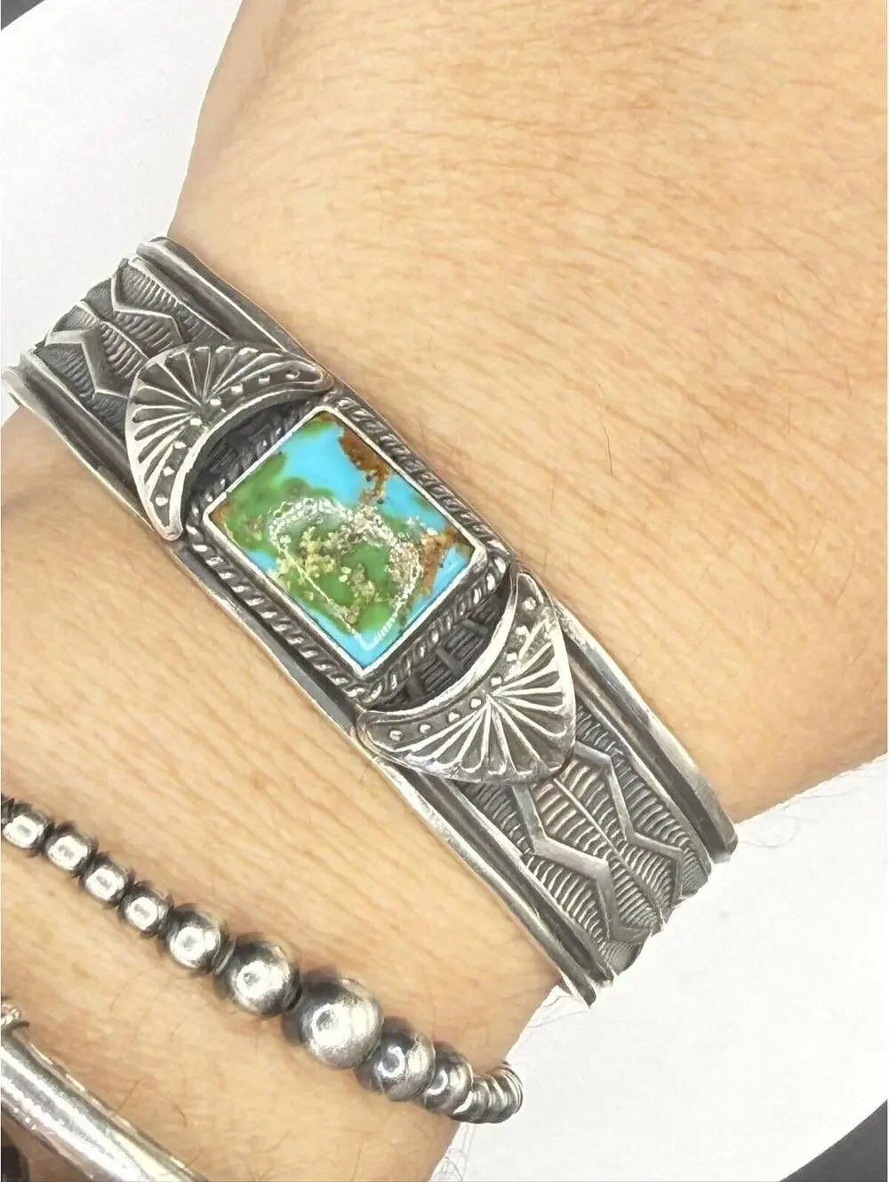 Navajo artist Sunshine Reeves Sonoran Gold Turquoise Sterling Silver Cuff 33g - Picture 3 of 9